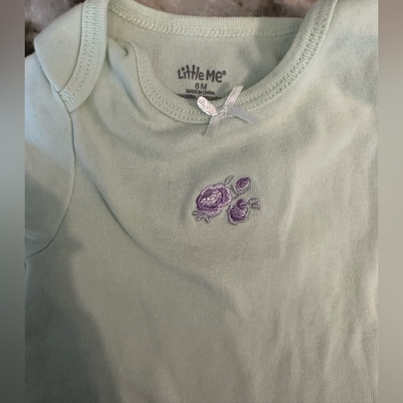 Little Me onesie - Picture 1 of 2